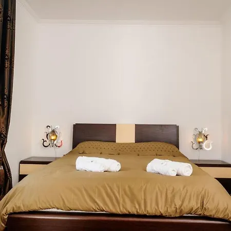 Sleeps 11 Pool Air Con Wifi Σπίτι διακοπών Birre